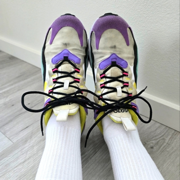 Nike | Air Max 270 React 'Bright Violet' sporty activewear sneakers | WMS 7.5 - Picture 3 of 14